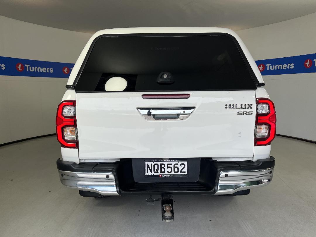 Photo '6' of Toyota Hilux