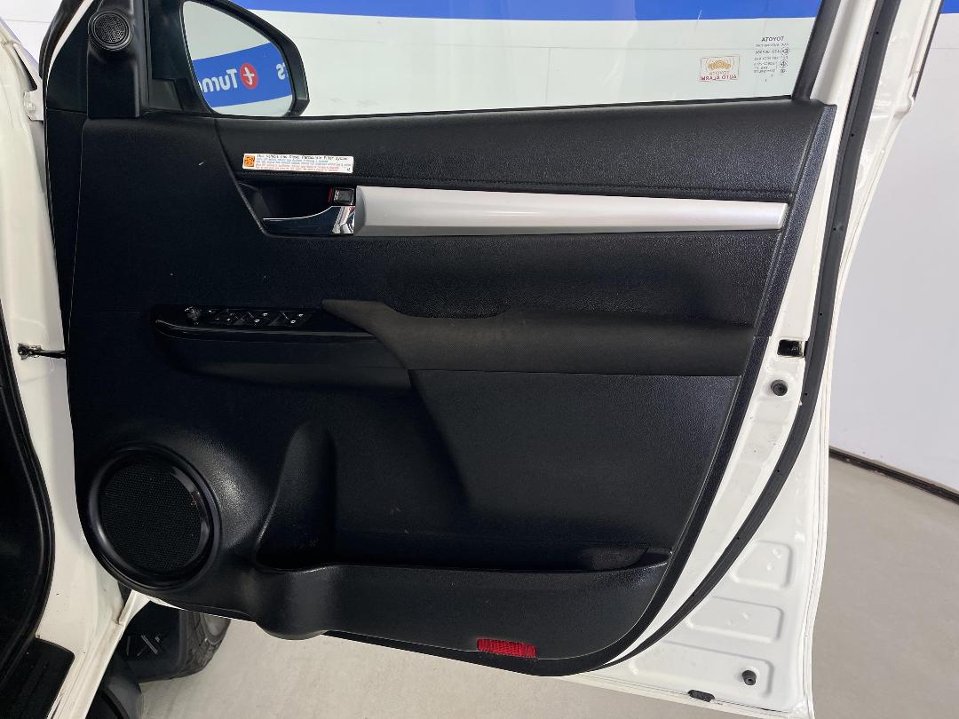 Photo '15' of Toyota Hilux