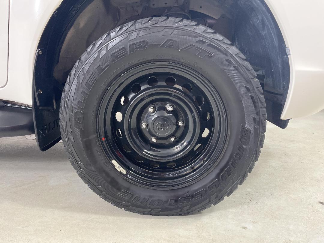 Photo '9' of Toyota Hilux