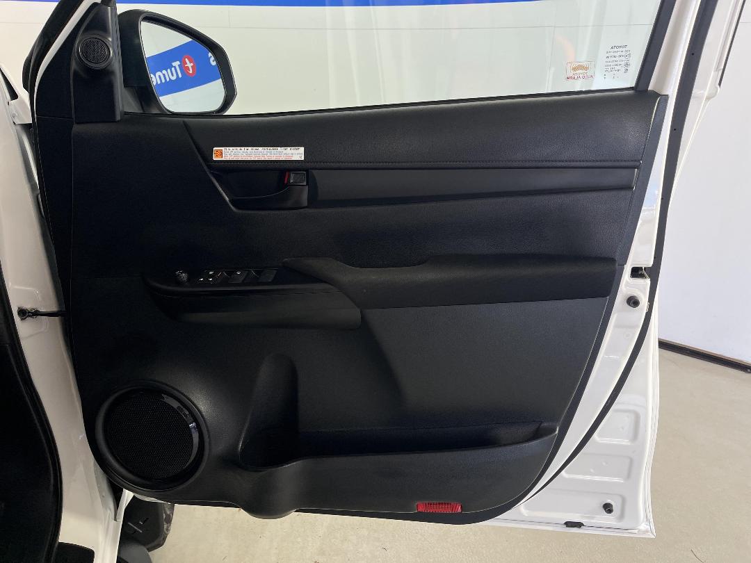 Photo '15' of Toyota Hilux