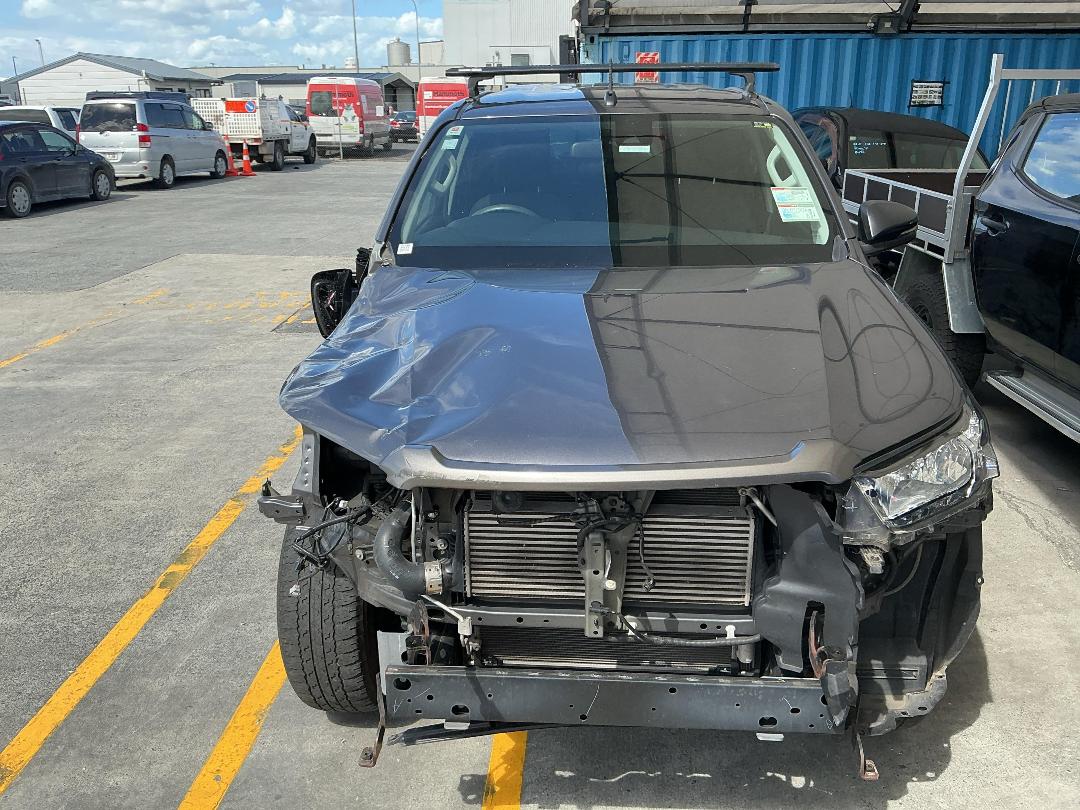 Photo '5' of Toyota Hilux SR TD EC Photo '5' of Toyota Hilux SR TD EC