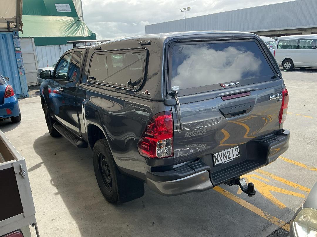 Photo '9' of Toyota Hilux SR TD EC Photo '9' of Toyota Hilux SR TD EC