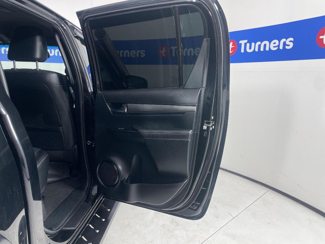 Photo '19' of Toyota Hilux