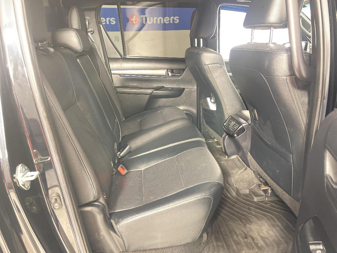 Photo '20' of Toyota Hilux