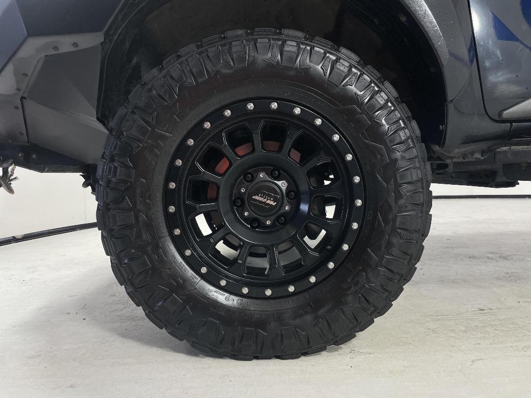 Photo '10' of Toyota Hilux