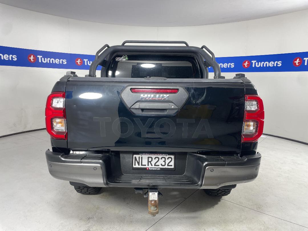 Photo '6' of Toyota Hilux