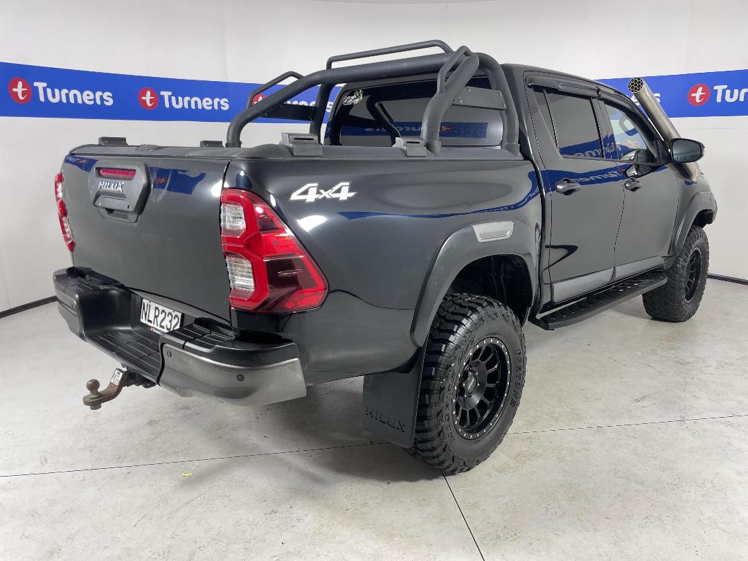 Photo '7' of Toyota Hilux