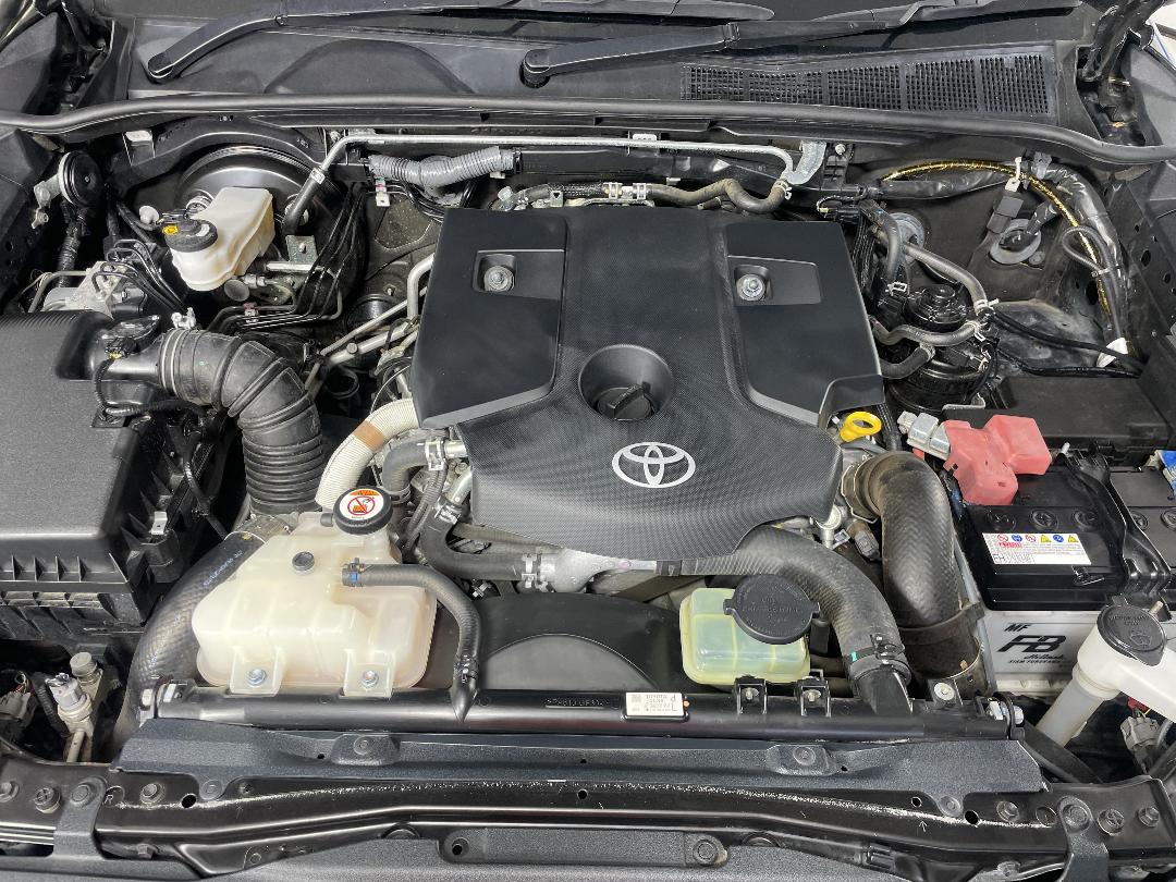 Photo '13' of Toyota Hilux