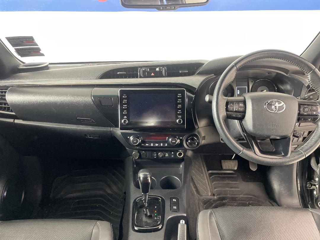 Photo '17' of Toyota Hilux