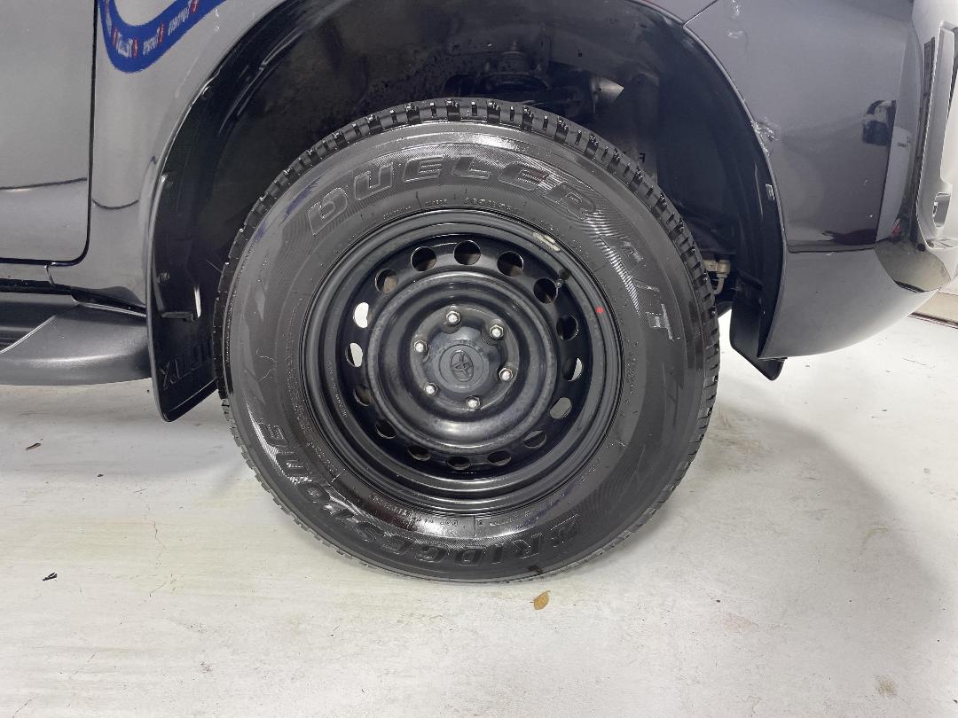 Photo '9' of Toyota Hilux