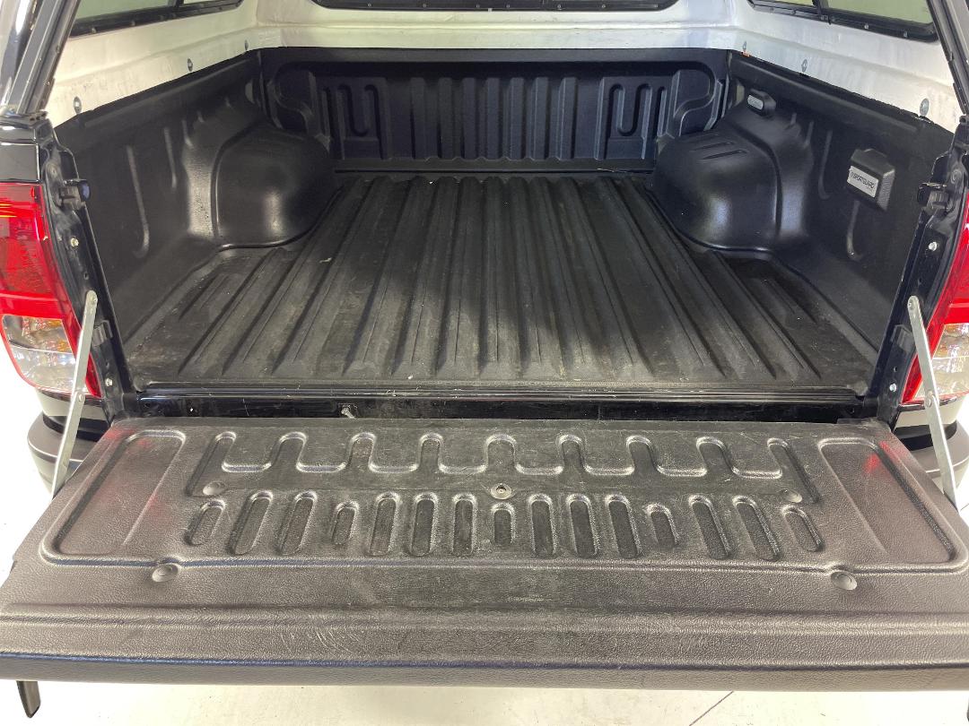 Photo '14' of Toyota Hilux