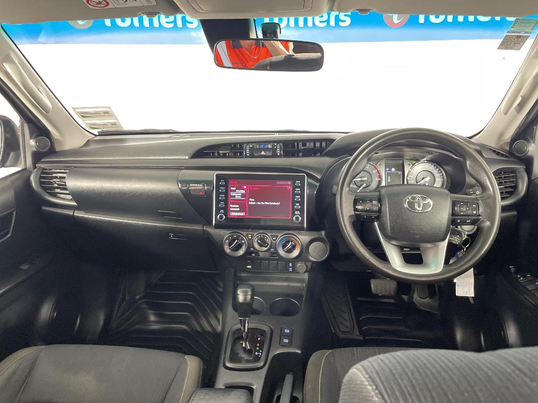 Photo '17' of Toyota Hilux