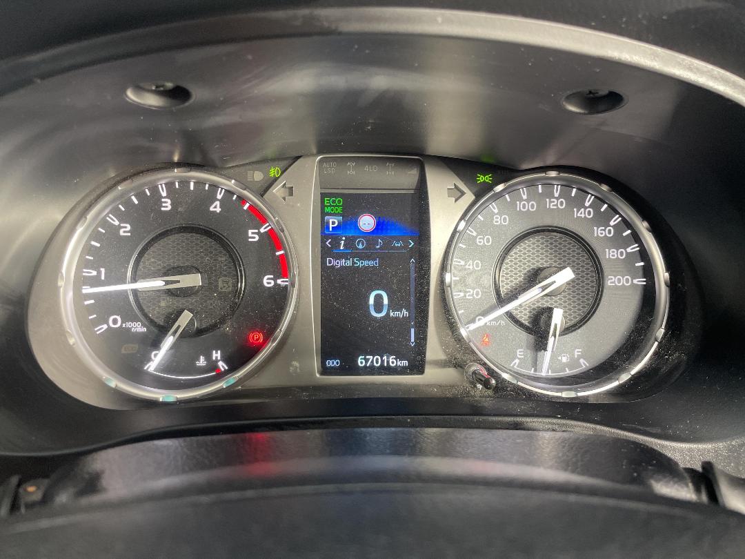 Photo '21' of Toyota Hilux