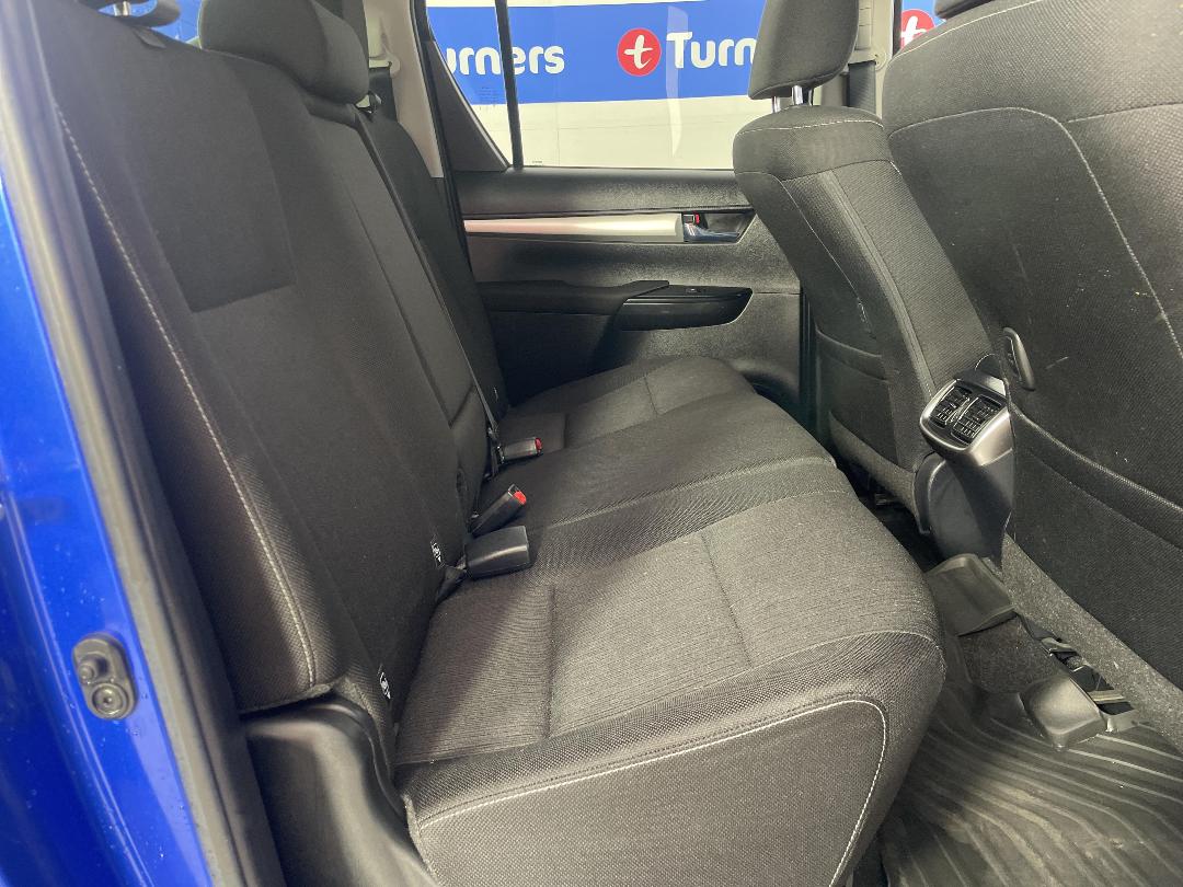 Photo '20' of Toyota Hilux