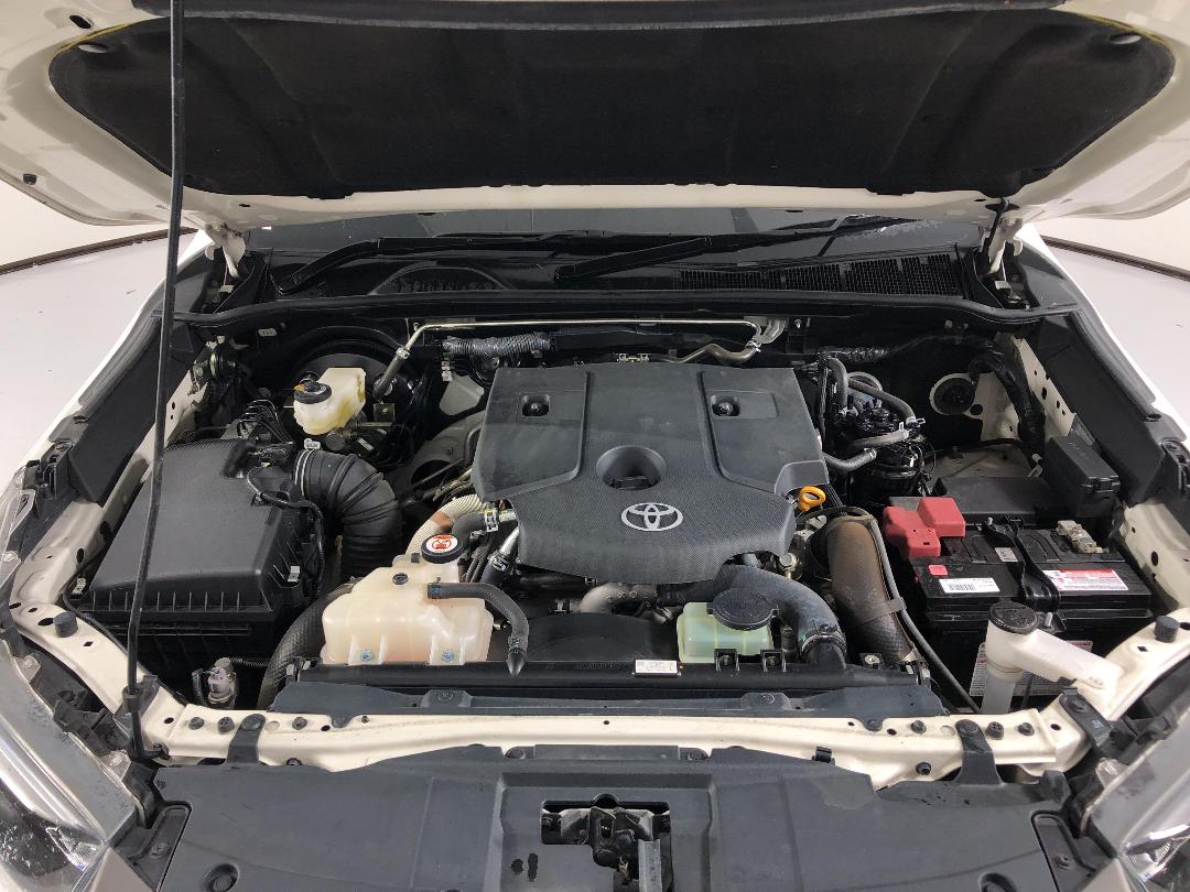 Photo '13' of Toyota Hilux