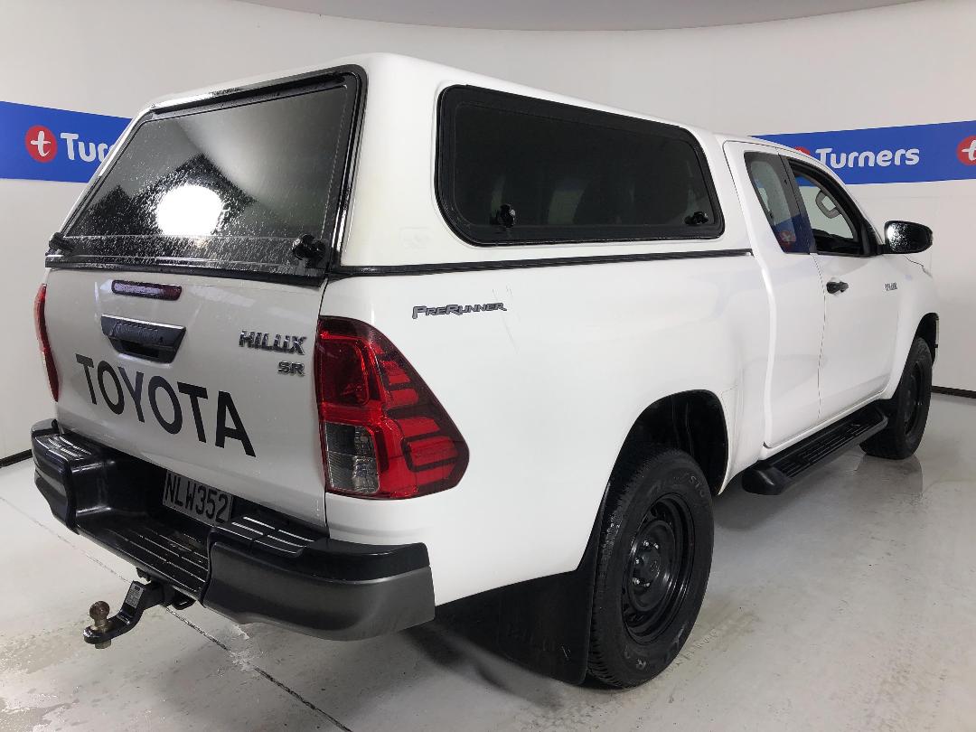 Photo '7' of Toyota Hilux