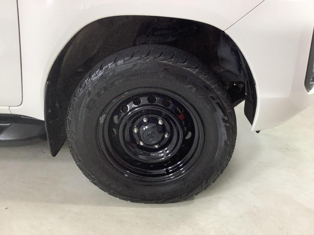 Photo '9' of Toyota Hilux