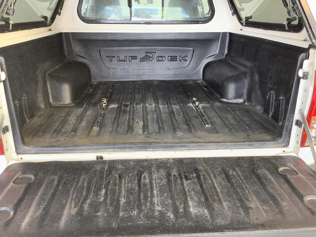 Photo '14' of Toyota Hilux