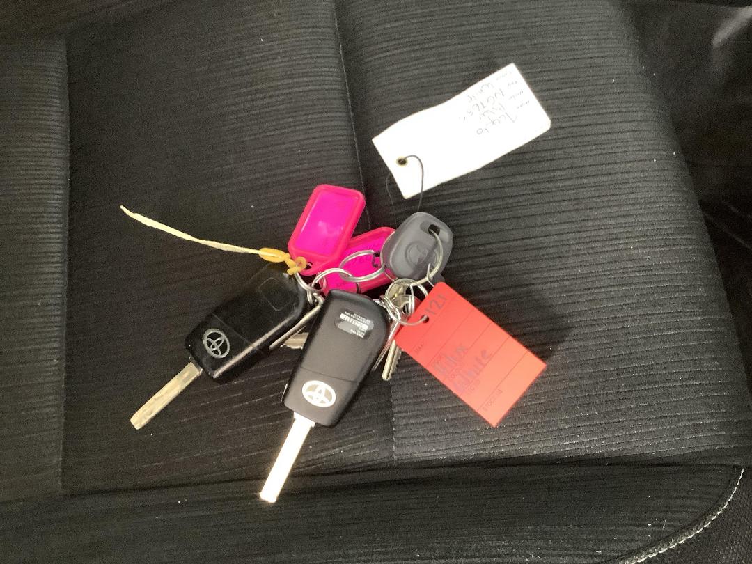 Photo '22' of Toyota Hilux