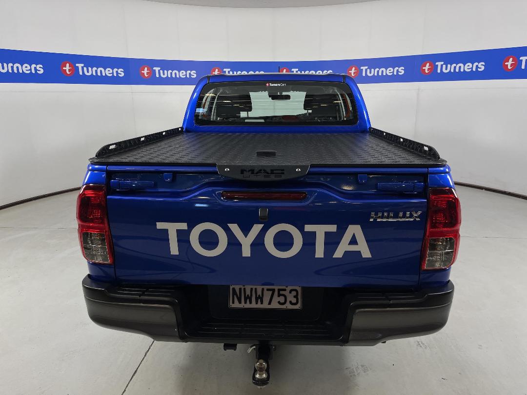 Photo '6' of Toyota Hilux