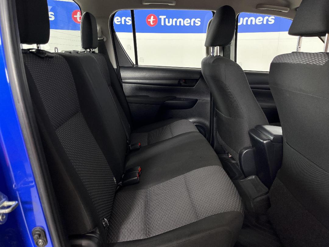 Photo '20' of Toyota Hilux