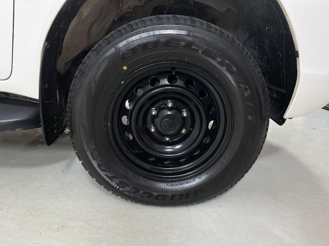 Photo '9' of Toyota Hilux