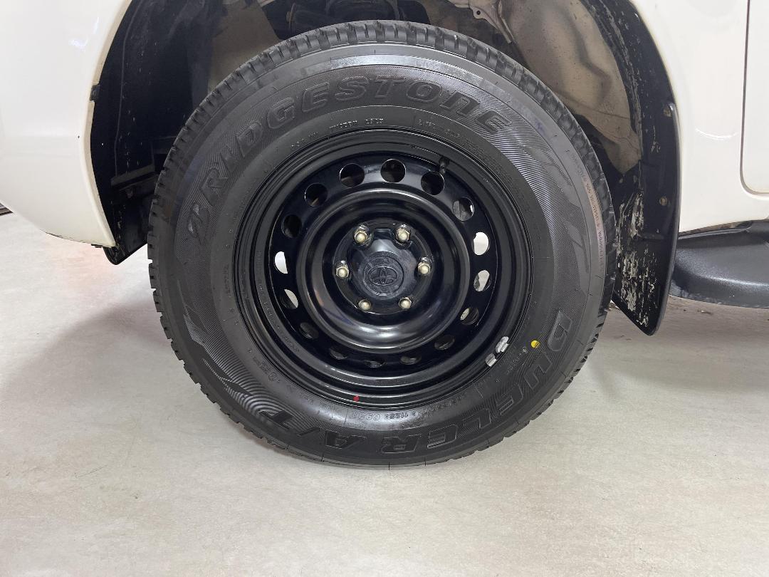 Photo '10' of Toyota Hilux