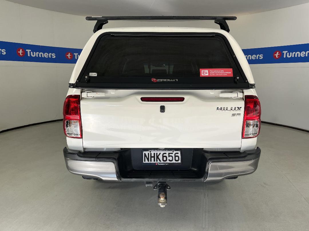 Photo '6' of Toyota Hilux