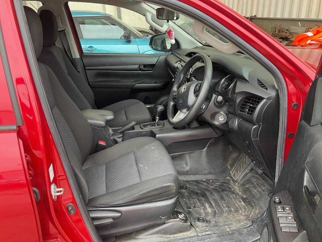 Photo '9' of Toyota Hilux WM DC