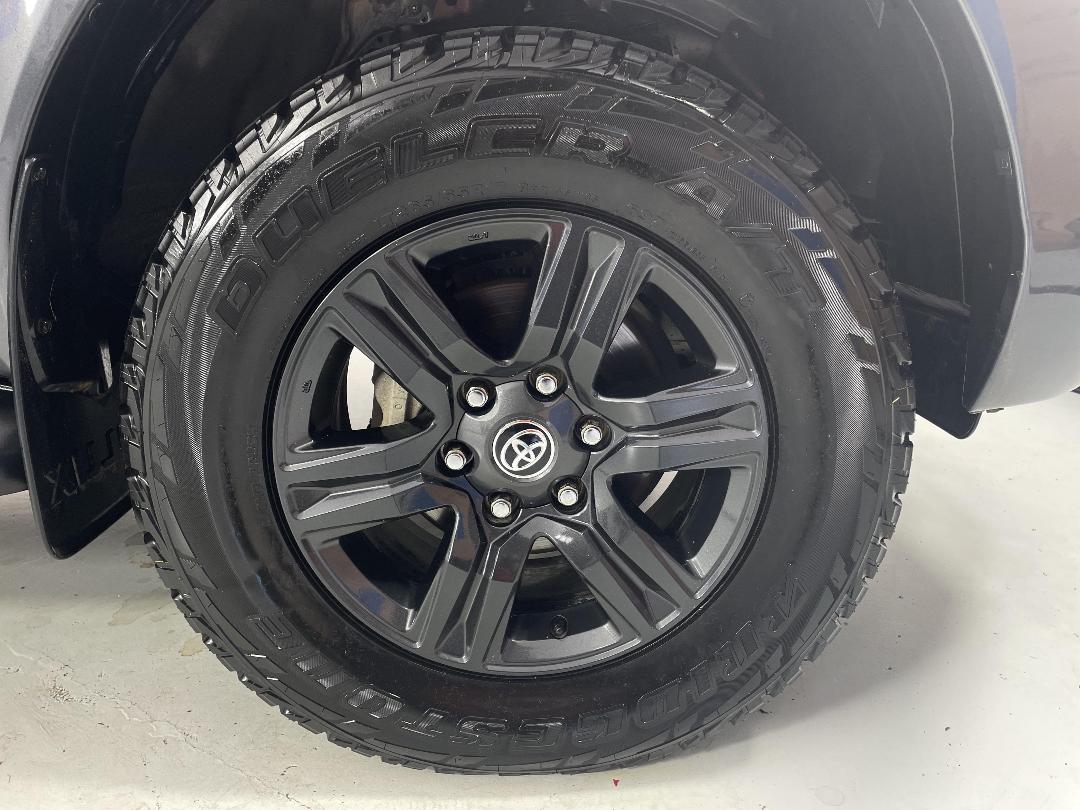 Photo '9' of Toyota Hilux Photo '9' of Toyota Hilux