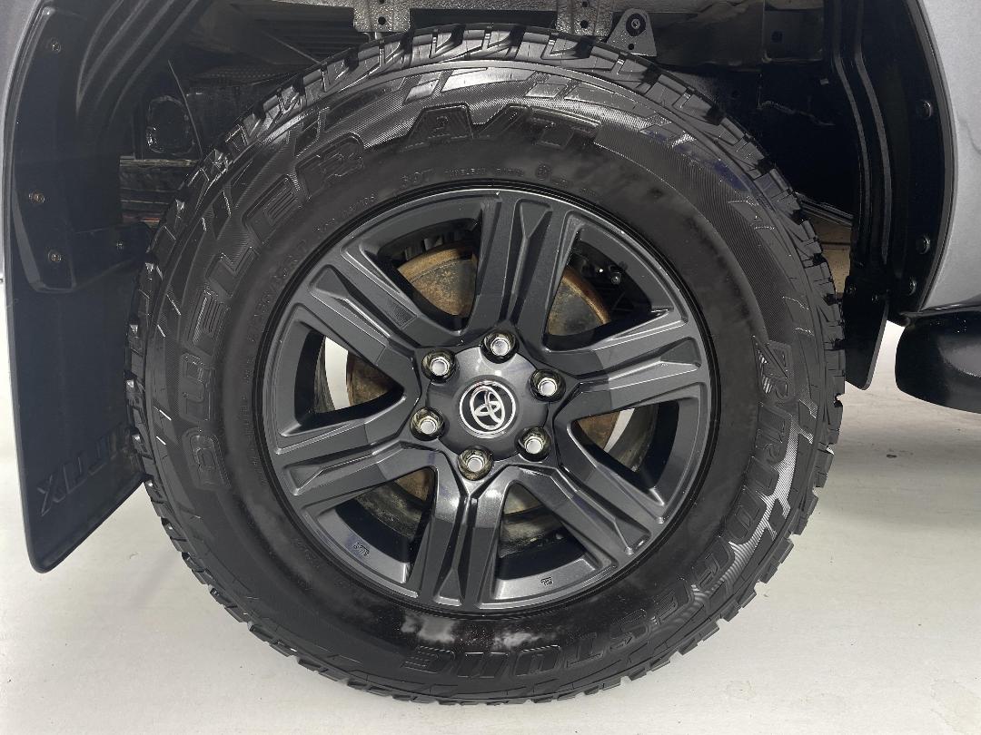 Photo '12' of Toyota Hilux Photo '12' of Toyota Hilux