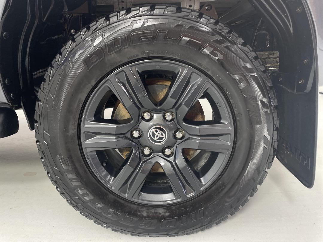 Photo '11' of Toyota Hilux Photo '11' of Toyota Hilux