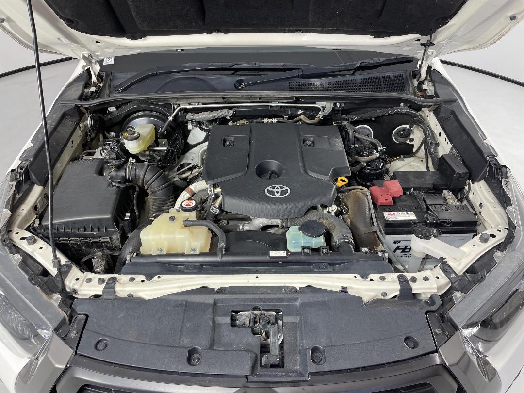 Photo '13' of Toyota Hilux