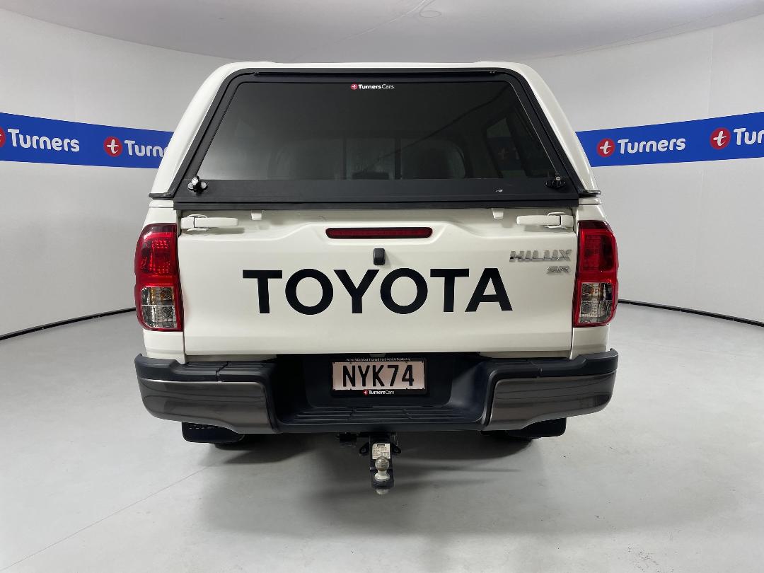 Photo '6' of Toyota Hilux