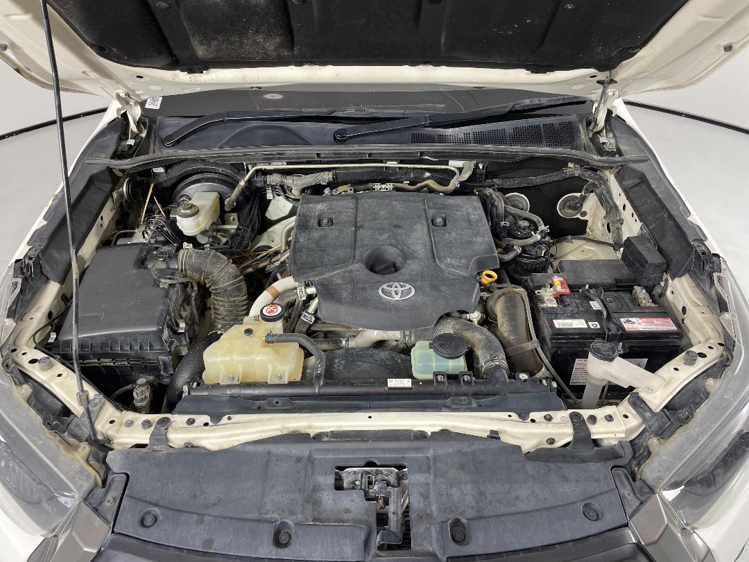 Photo '13' of Toyota Hilux