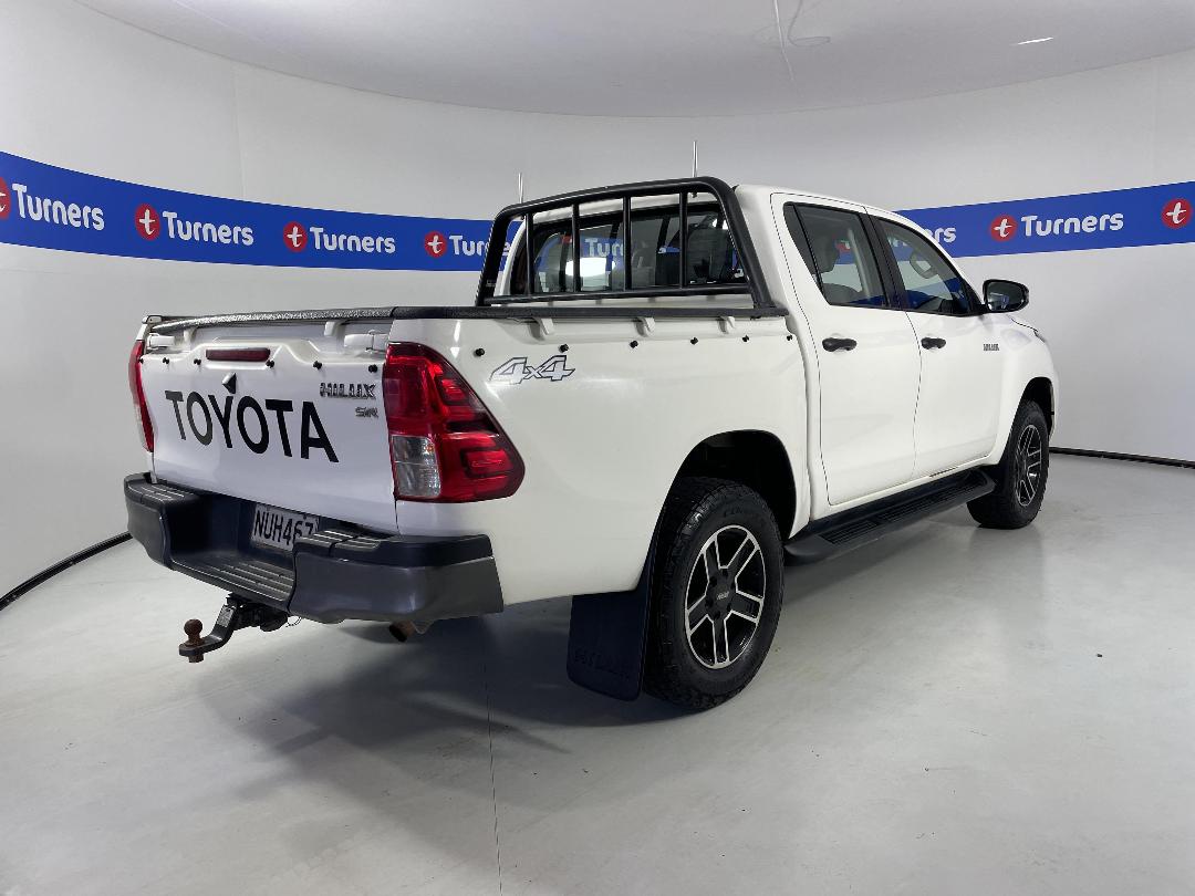 Photo '7' of Toyota Hilux