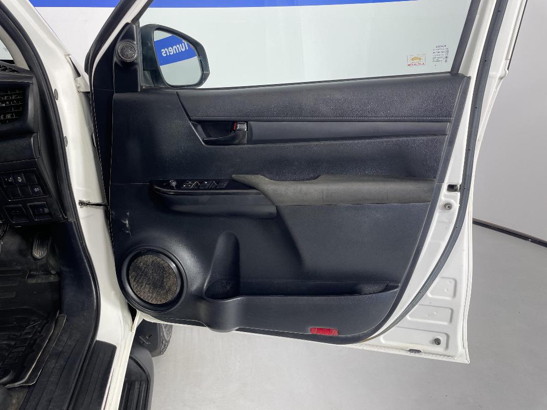 Photo '15' of Toyota Hilux