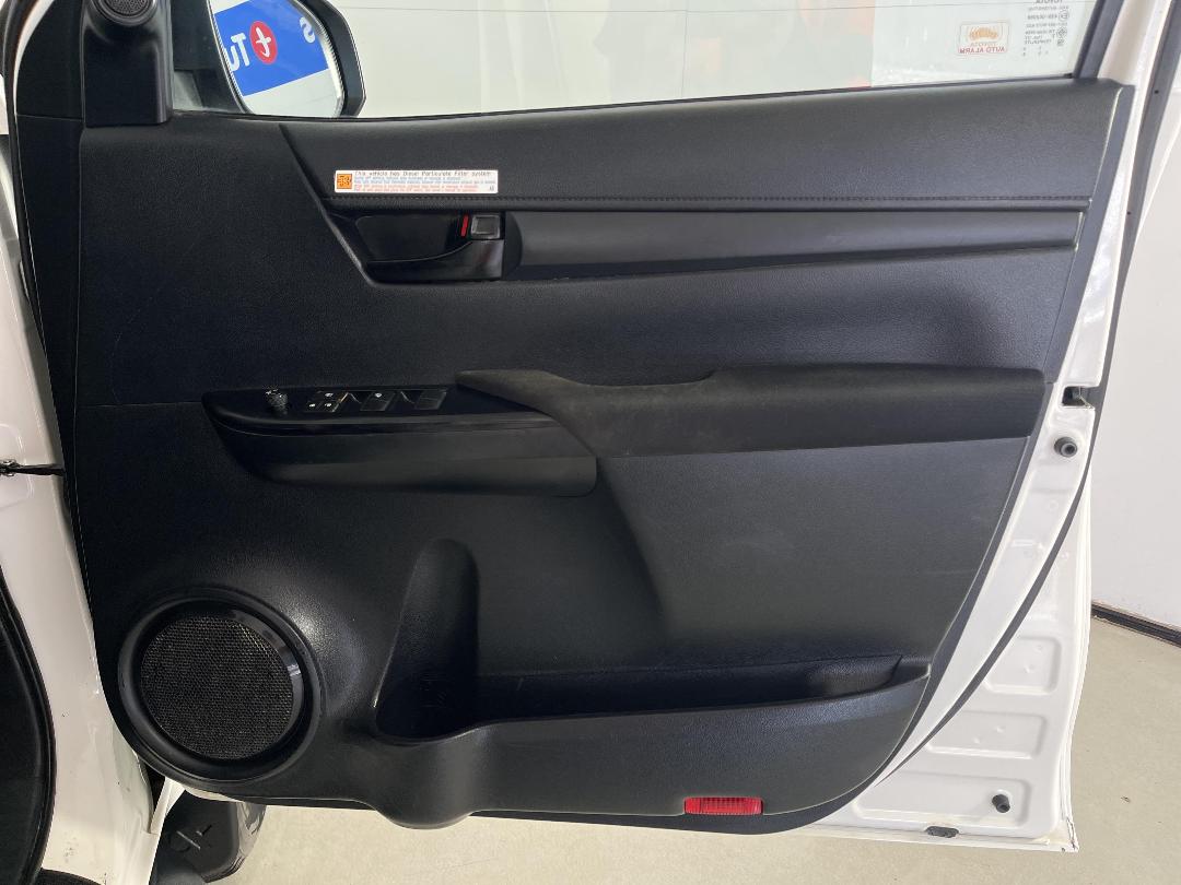 Photo '15' of Toyota Hilux