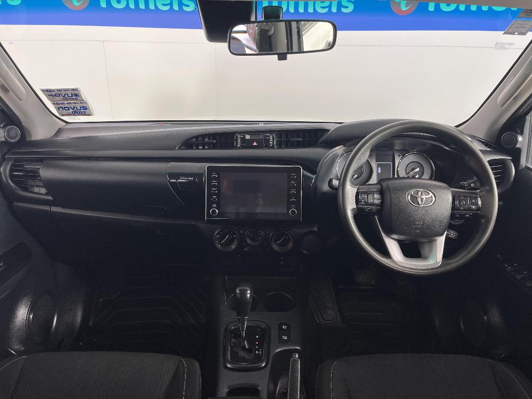 Photo '17' of Toyota Hilux