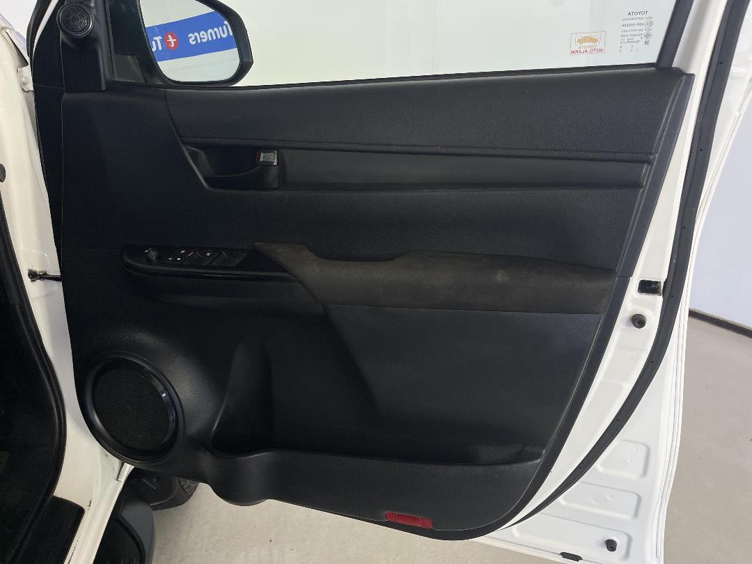 Photo '15' of Toyota Hilux Photo '15' of Toyota Hilux