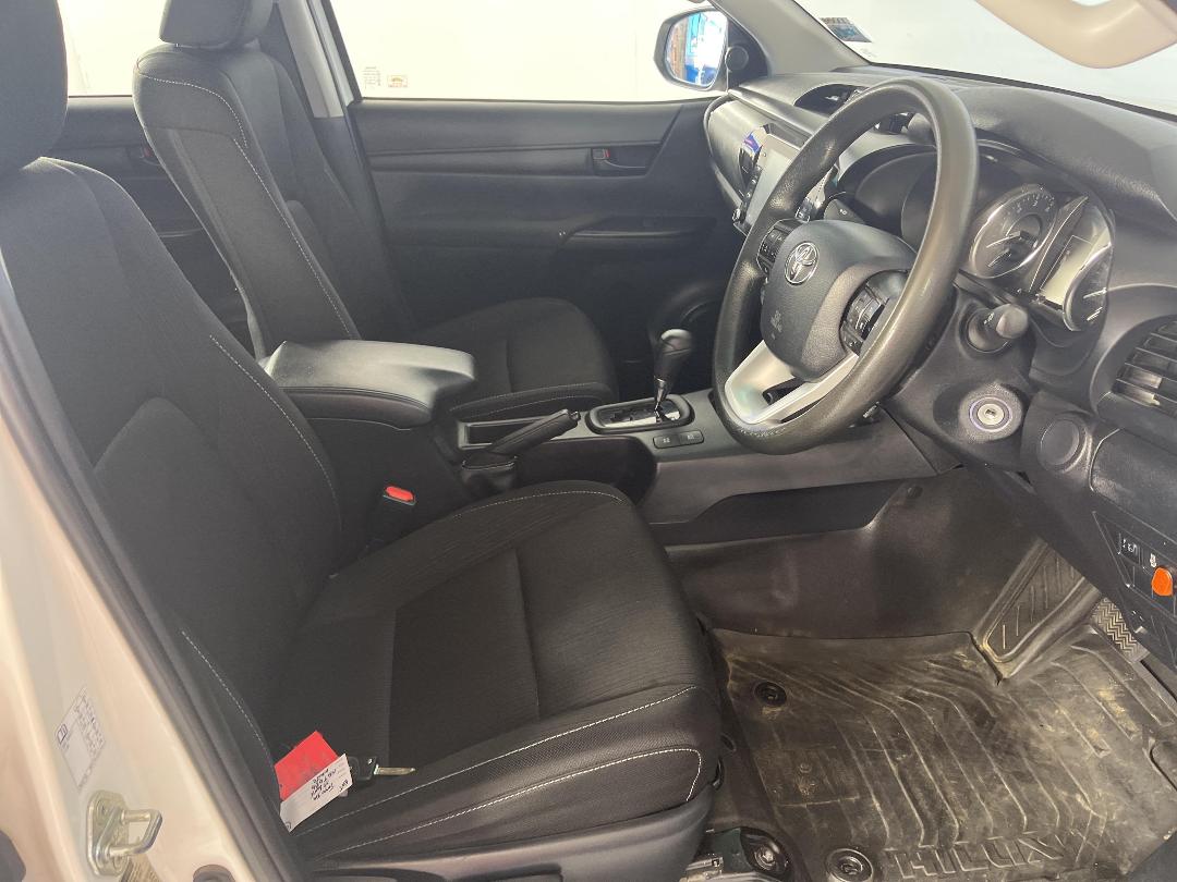 Photo '16' of Toyota Hilux Photo '16' of Toyota Hilux