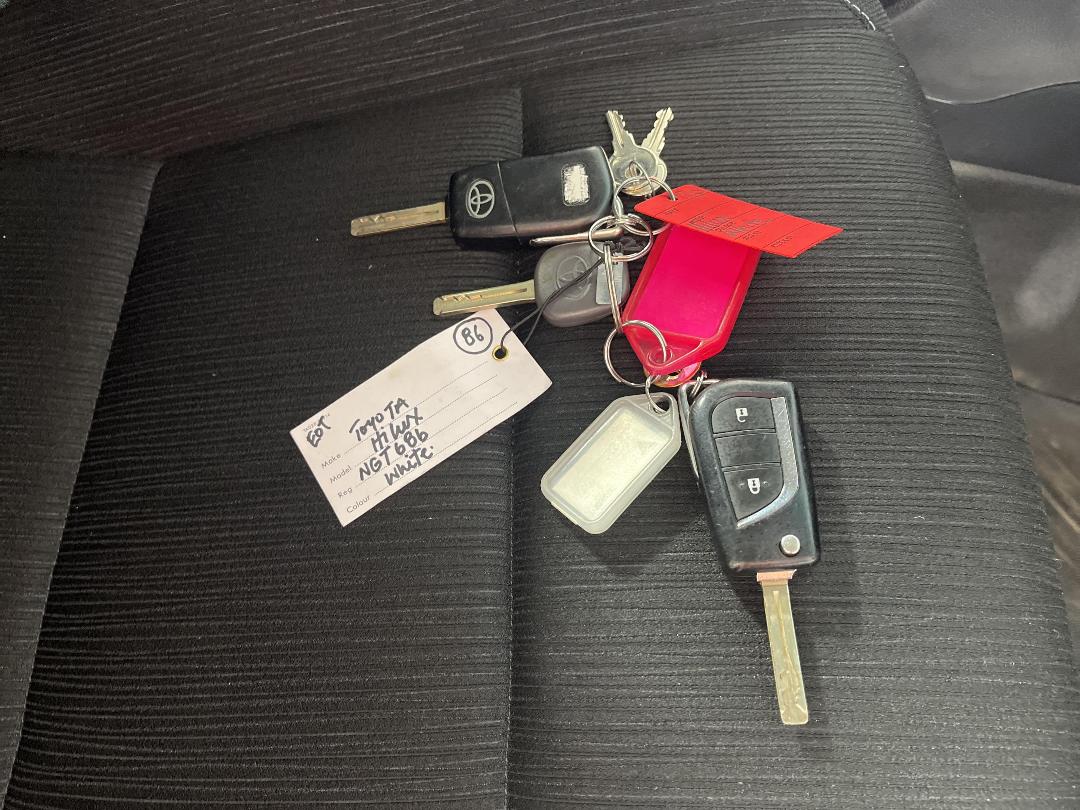 Photo '22' of Toyota Hilux Photo '22' of Toyota Hilux