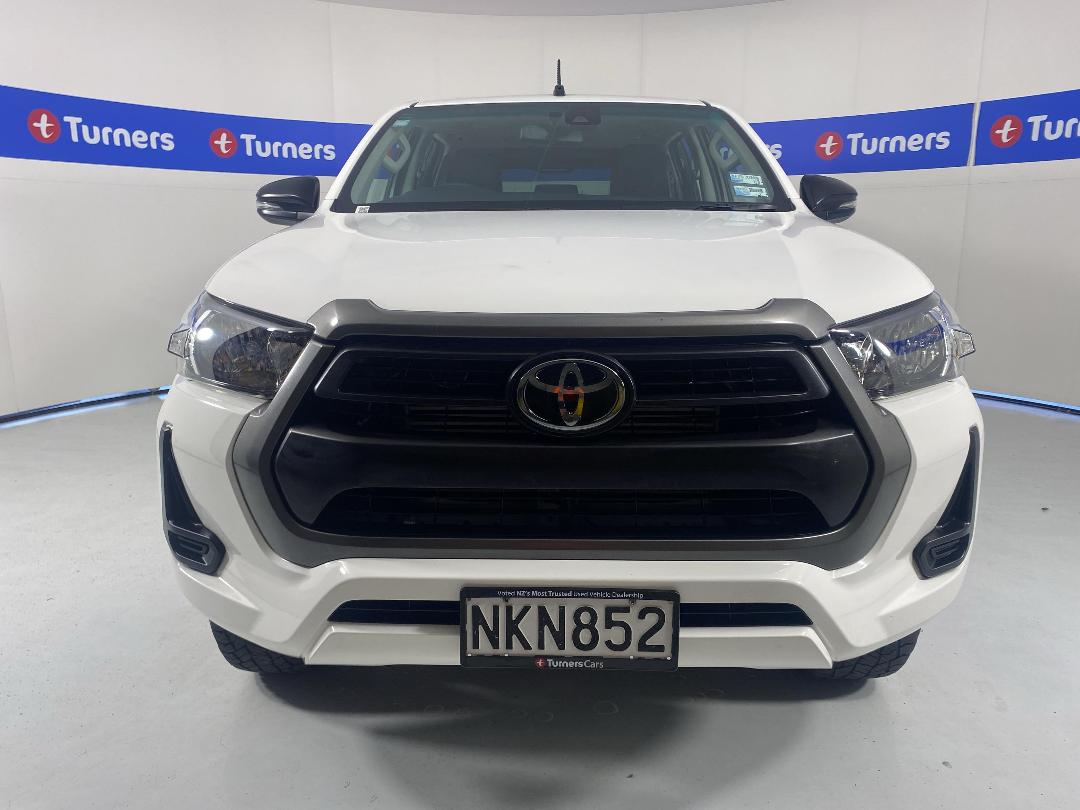 Photo '2' of Toyota Hilux