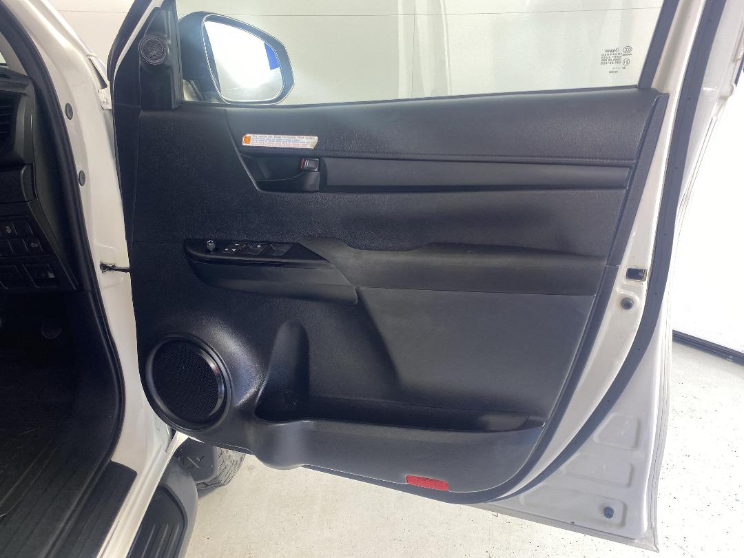 Photo '15' of Toyota Hilux