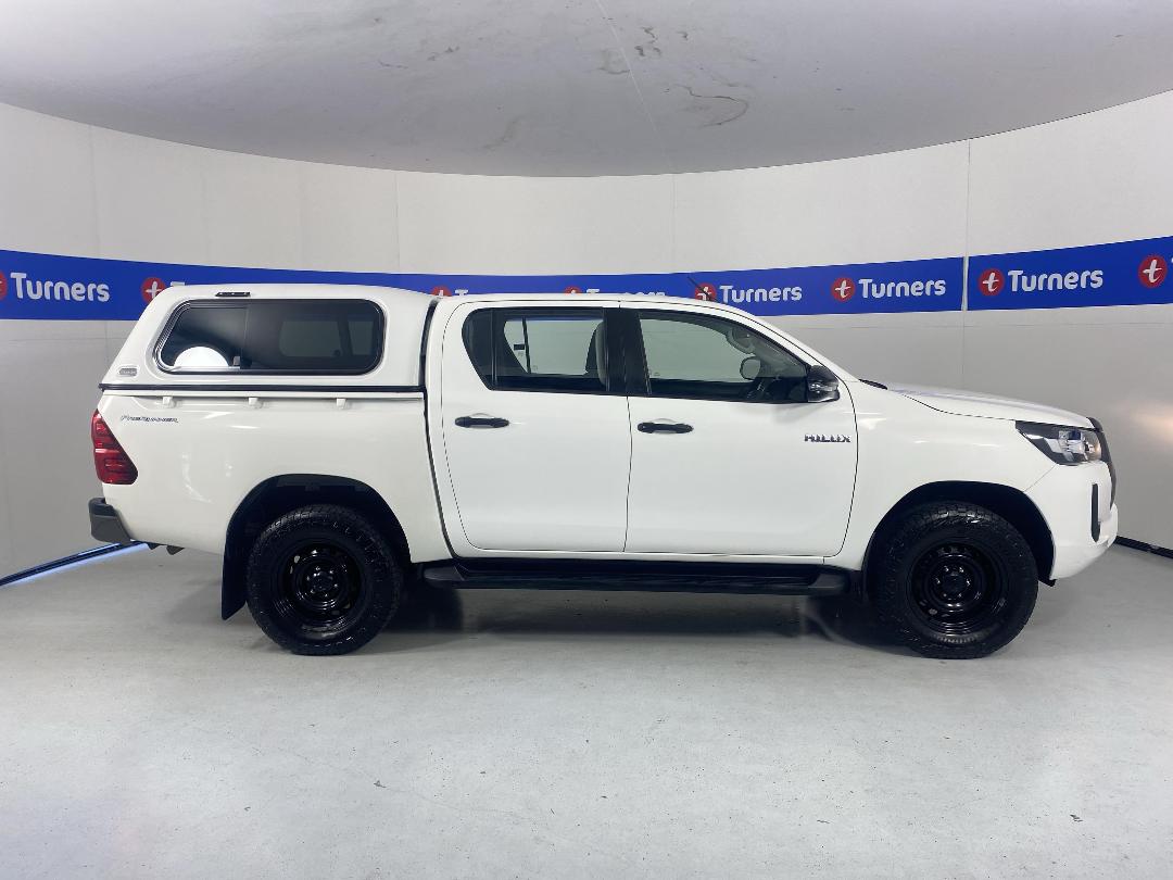 Photo '23' of Toyota Hilux