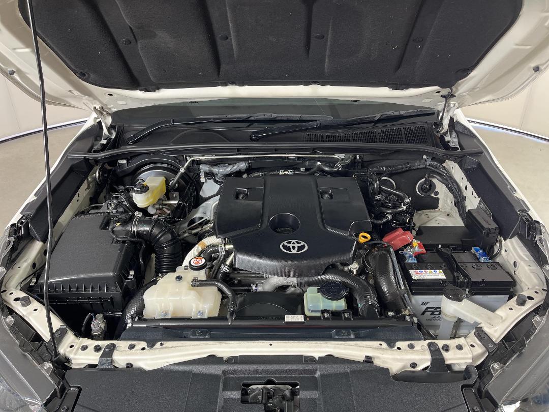 Photo '13' of Toyota Hilux