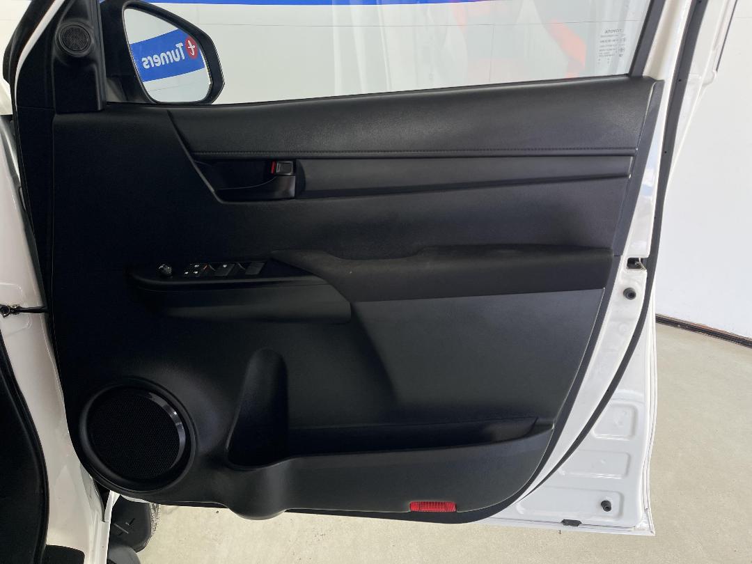 Photo '15' of Toyota Hilux