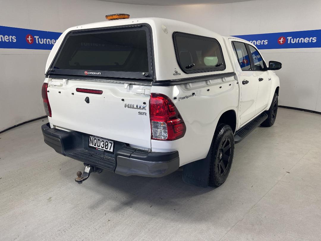 Photo '7' of Toyota Hilux Photo '7' of Toyota Hilux