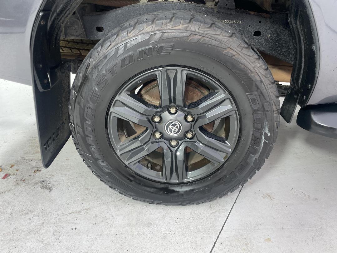 Photo '12' of Toyota Hilux Photo '12' of Toyota Hilux