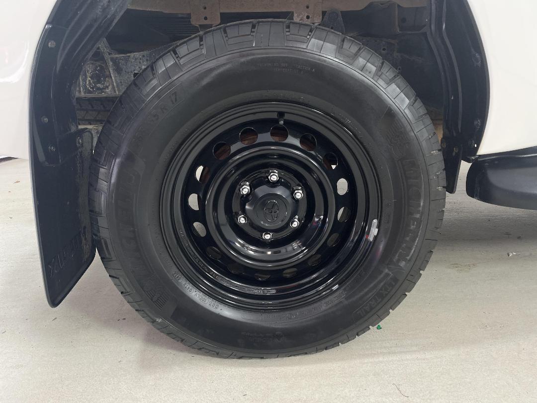 Photo '12' of Toyota Hilux Photo '12' of Toyota Hilux